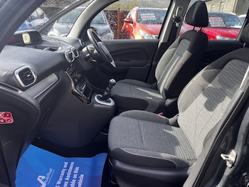 Used Citroen C3 Picasso 2017 for sale - 78125107: Photo