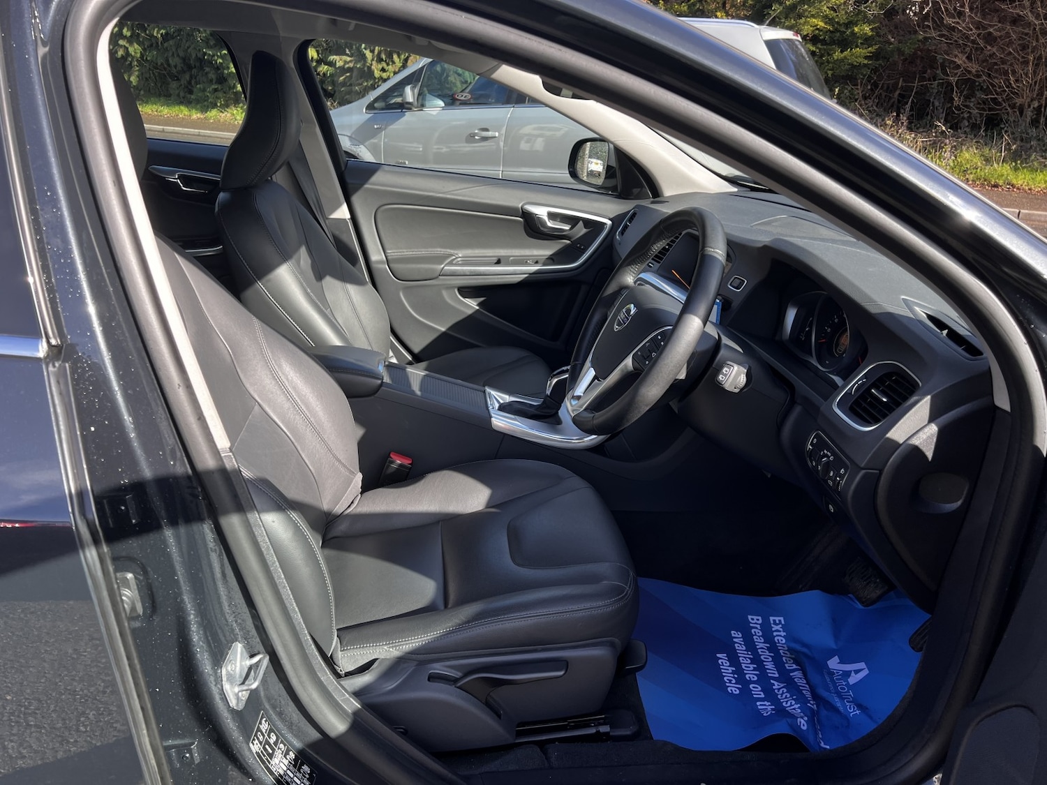 Used Volvo V60 2018 for sale - 77851378: Photo 14