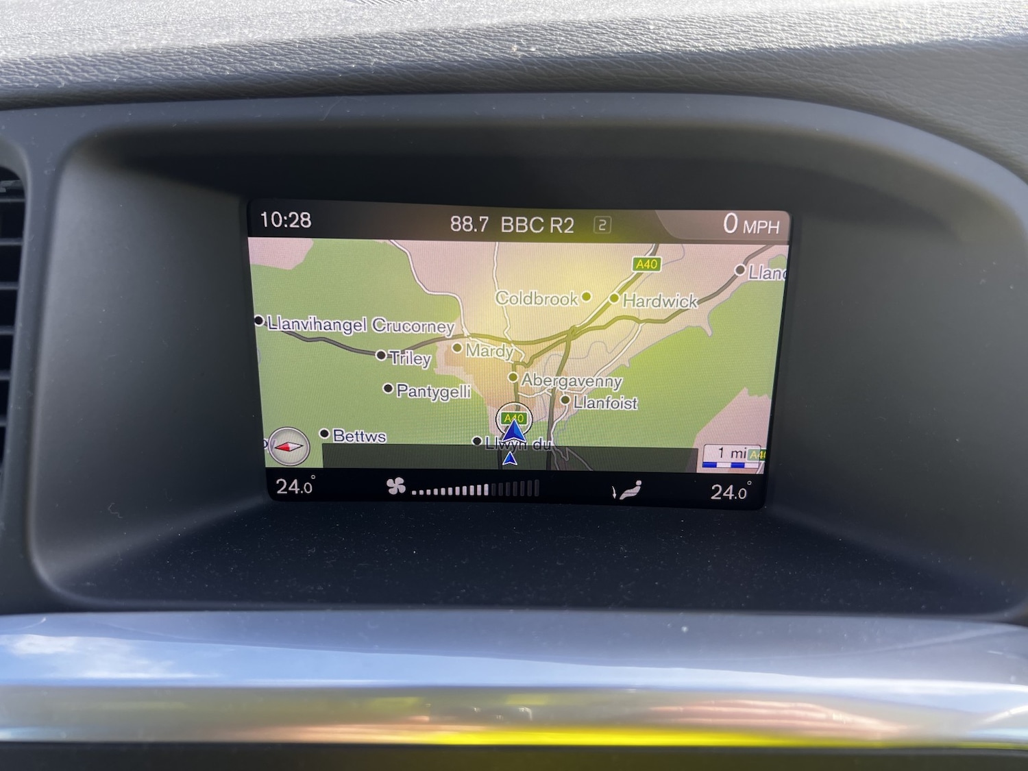 Used Volvo V60 2018 for sale - 77851378: Photo 24