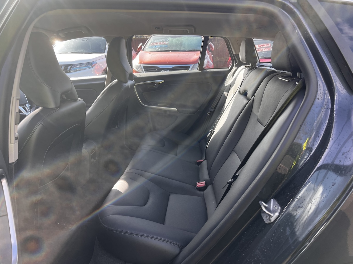 Used Volvo V60 2018 for sale - 77851378: Photo 5