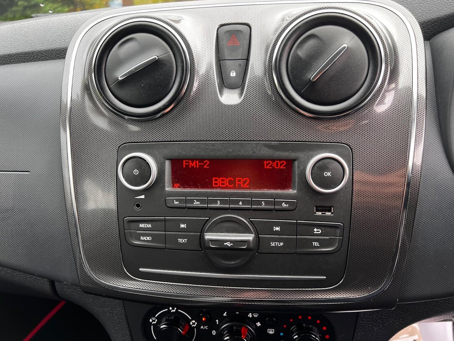 Used Dacia Sandero Stepway 2018 for sale - 77264490: Photo 19