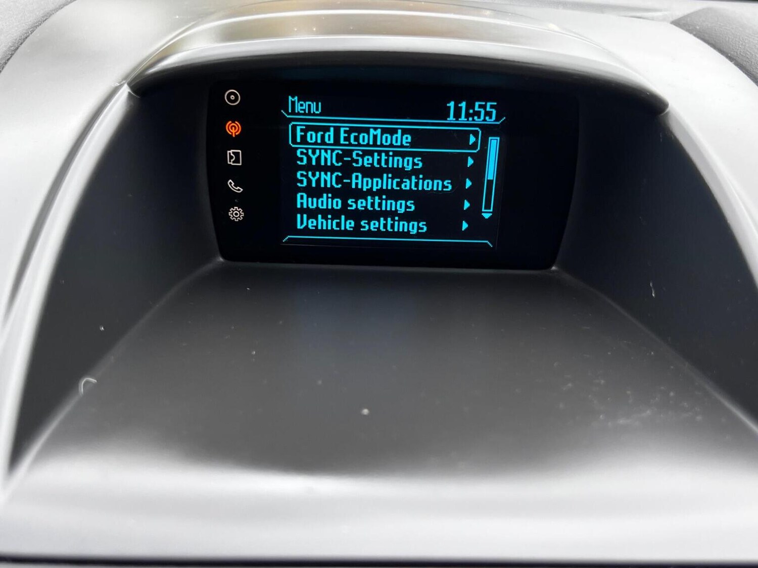 Used Ford Fiesta 2015 for sale - 77264475: Photo 28