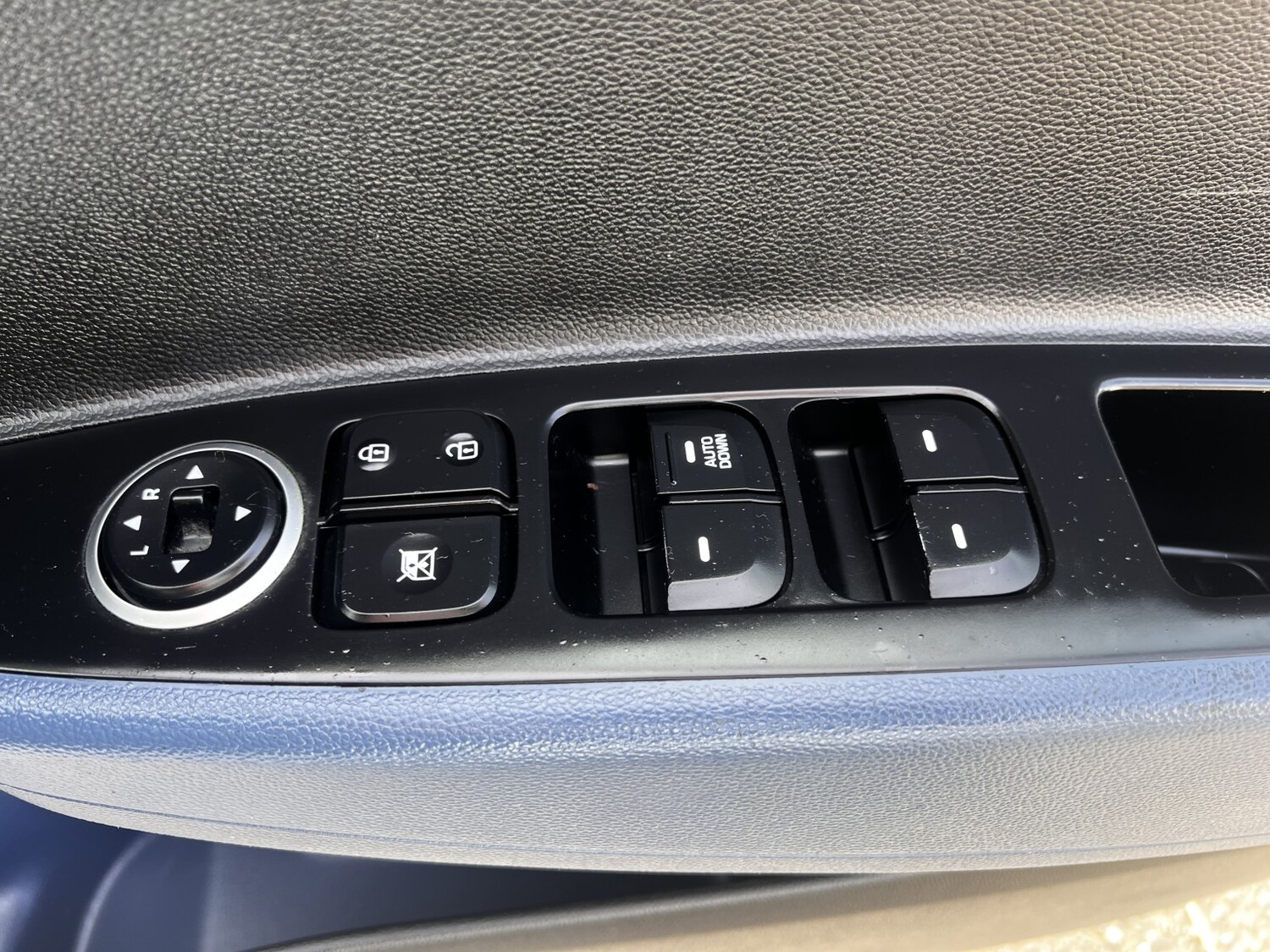 Used Hyundai i10 2016 for sale - 78125115: Photo 20