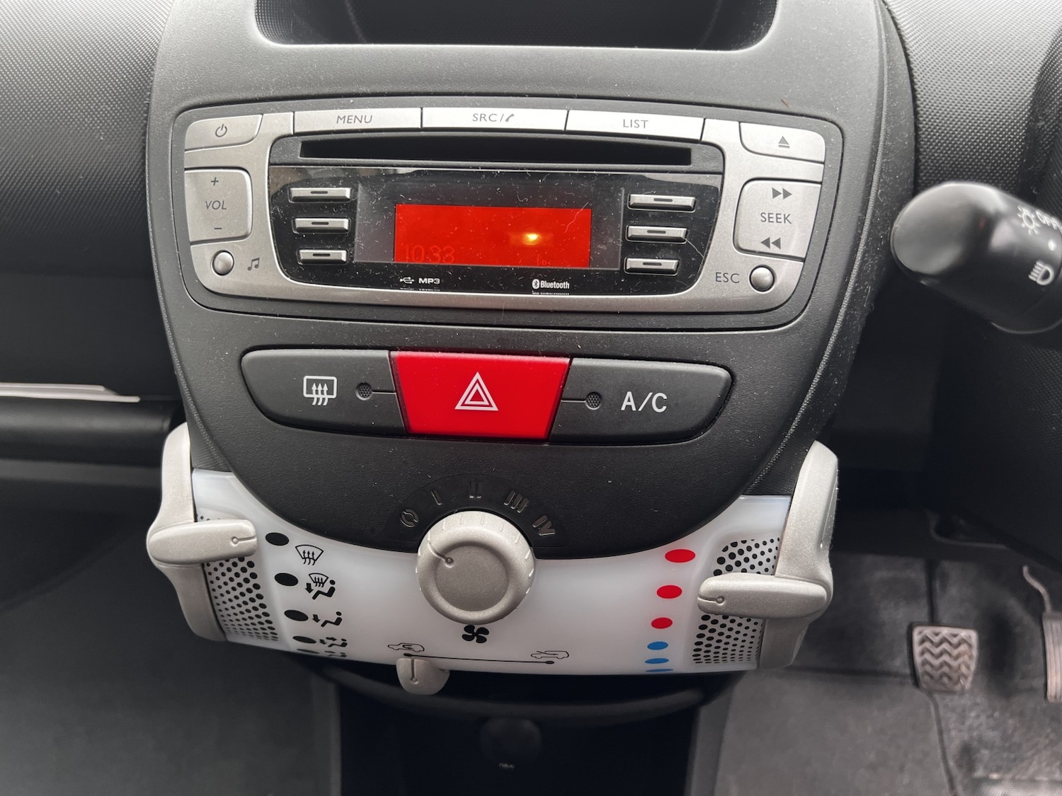 Used Toyota AYGO 2012 for sale - 77465782: Photo 11