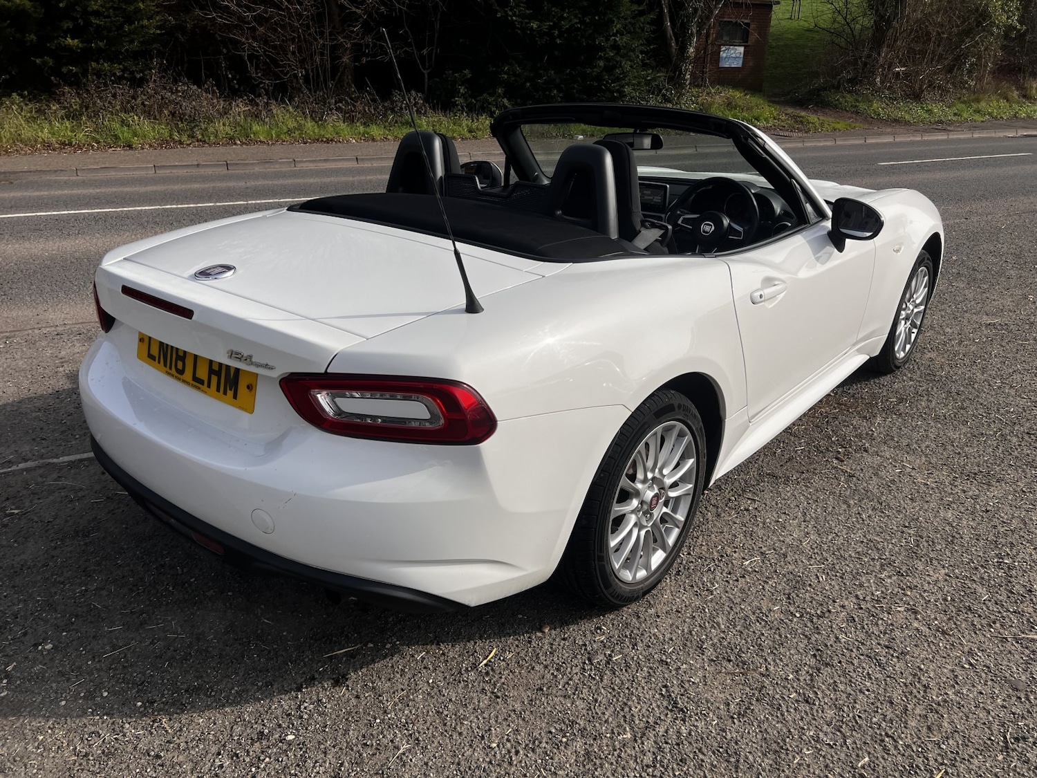 Used Fiat 124 Spider 2018 for sale - 78090636: Photo 9