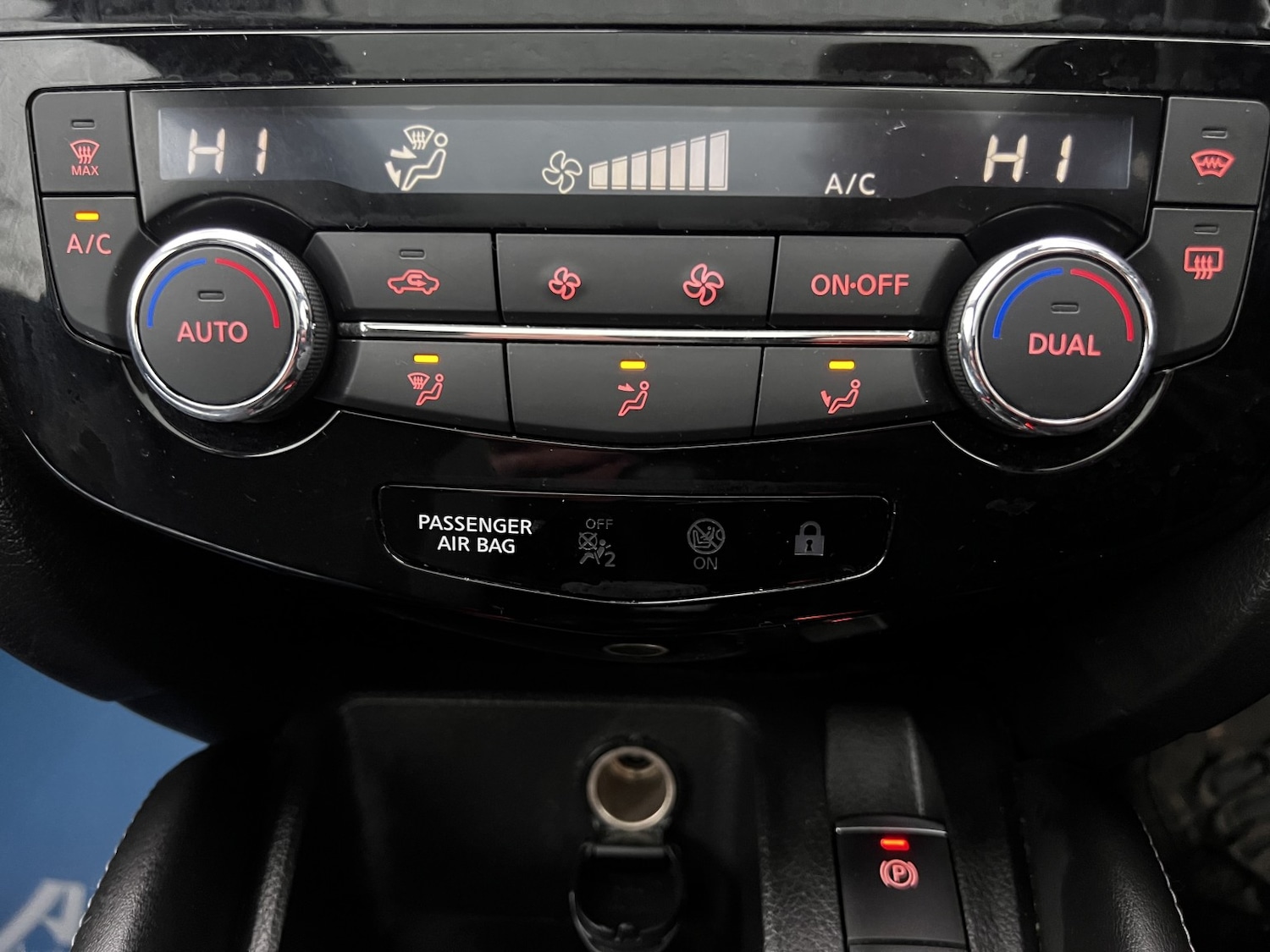 Used Nissan Qashqai 2018 for sale - 77264526: Photo 29