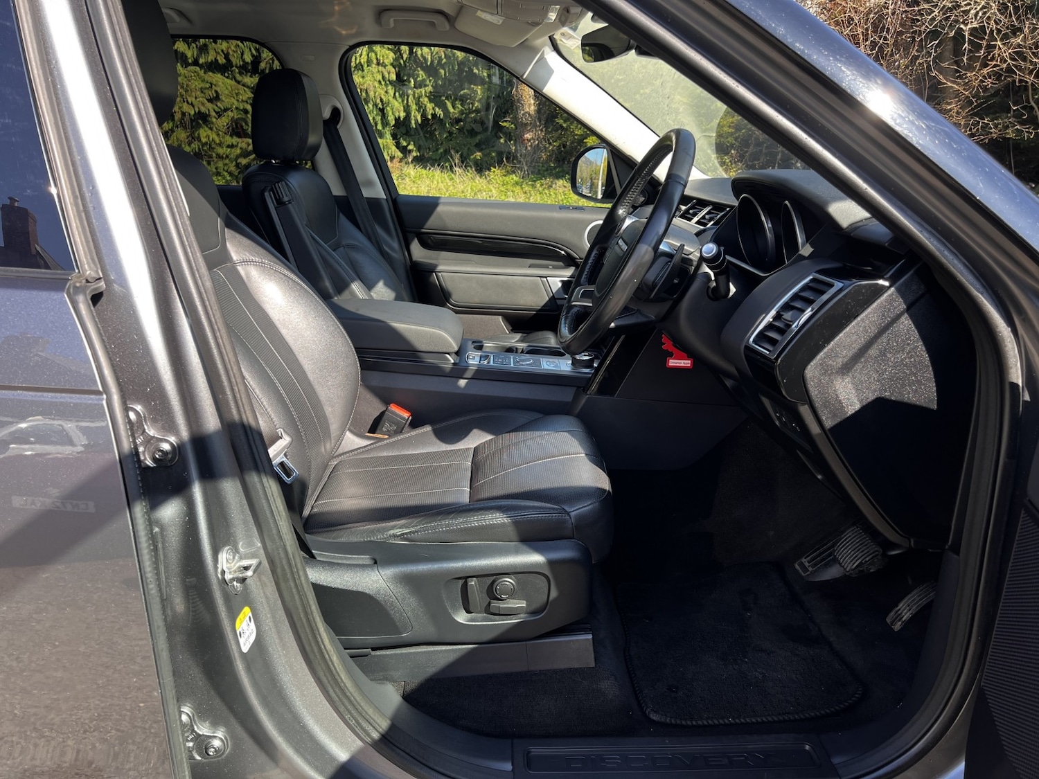 Used Land Rover Discovery 2017 for sale - 77953933: Photo 16