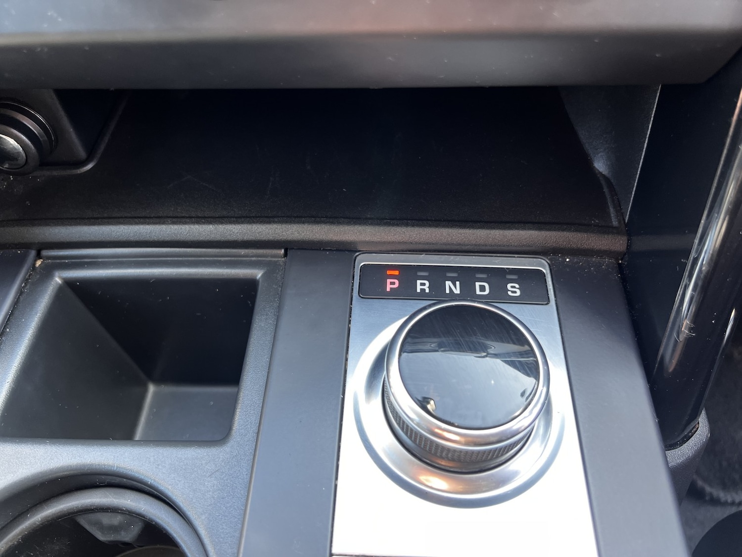 Used Land Rover Discovery 2017 for sale - 77953933: Photo 28