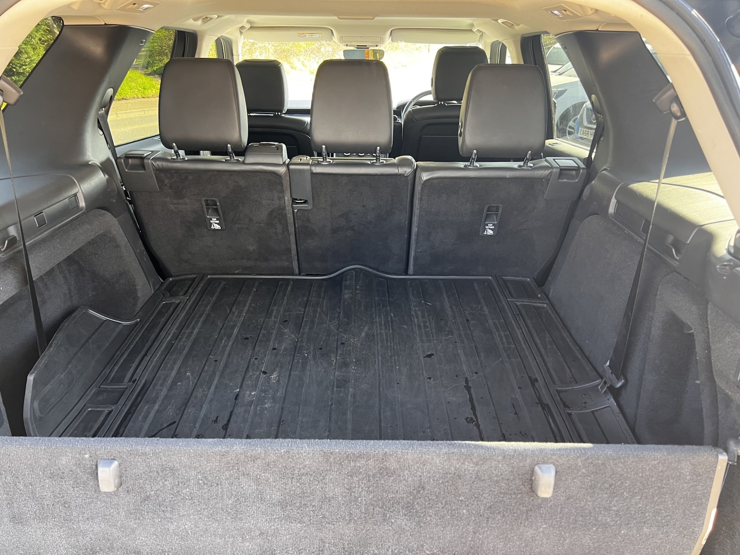 Used Land Rover Discovery 2017 for sale - 77953933: Photo 9