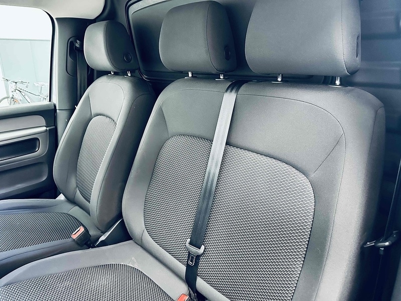 Used Volkswagen ID. Buzz Cargo 2023 for sale - 76383166: Photo 14