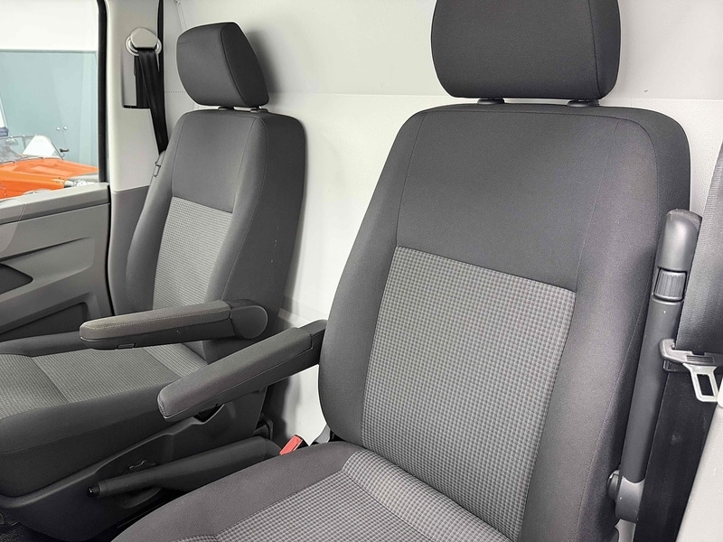 Used Volkswagen Transporter 2022 for sale - 77643296: Photo 12