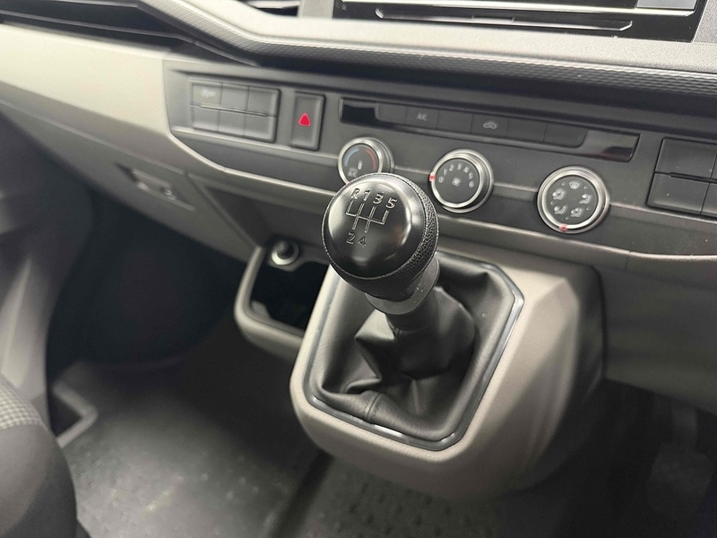 Used Volkswagen Transporter 2022 for sale - 77643296: Photo 22