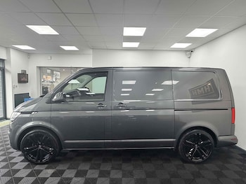 Used Volkswagen Transporter 2022 for sale - 77643296: Photo