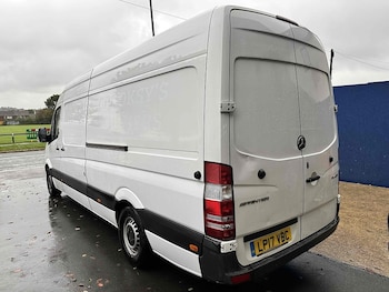 Used Mercedes-Benz Sprinter 2017 for sale - 76163666: Photo