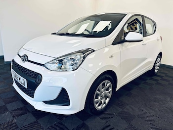 Used Hyundai i10 2017 for sale - 76110346: Photo