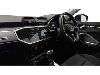 Used Audi Q3 2022 for sale - 77749276: Photo