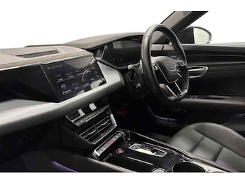 Used Audi e-tron GT 2022 for sale - 79526300: Photo