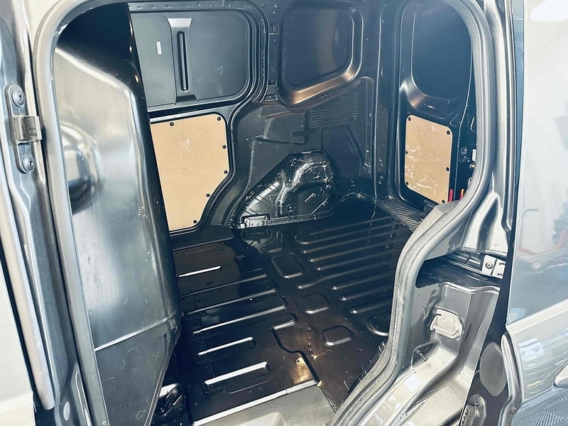 Used Ford Transit Courier 2020 for sale - 76392312: Photo 15