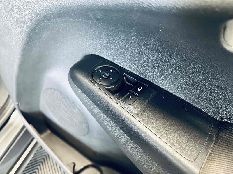 Used Ford Transit Courier 2020 for sale - 76392312: Photo 33