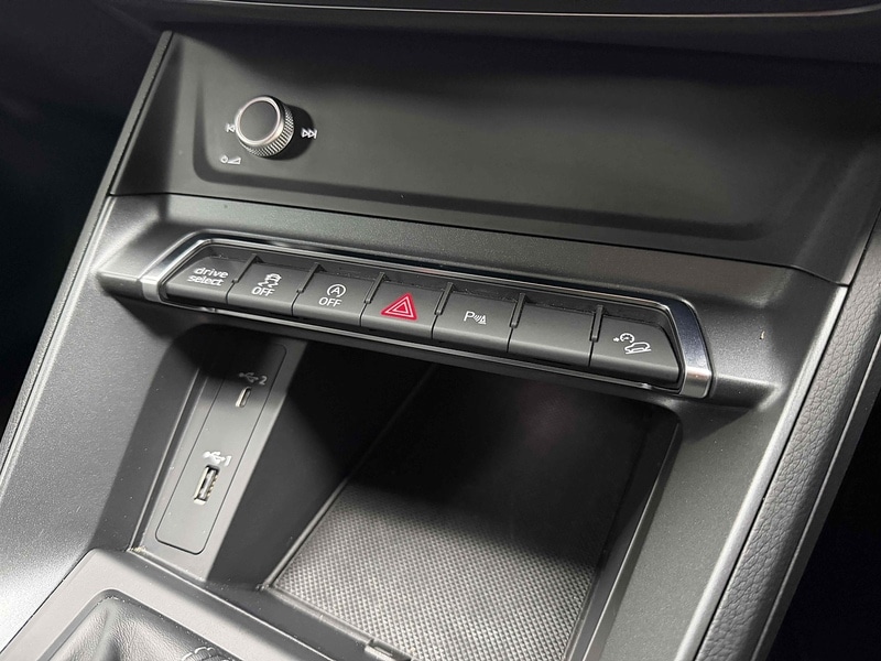 Used Audi Q3 for sale - 77370304: Photo 33