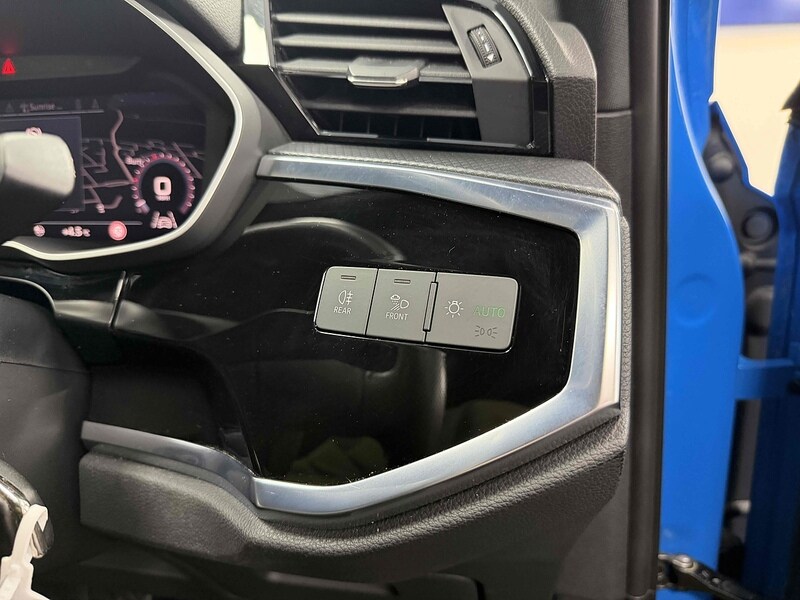 Used Audi Q3 for sale - 77370304: Photo 42