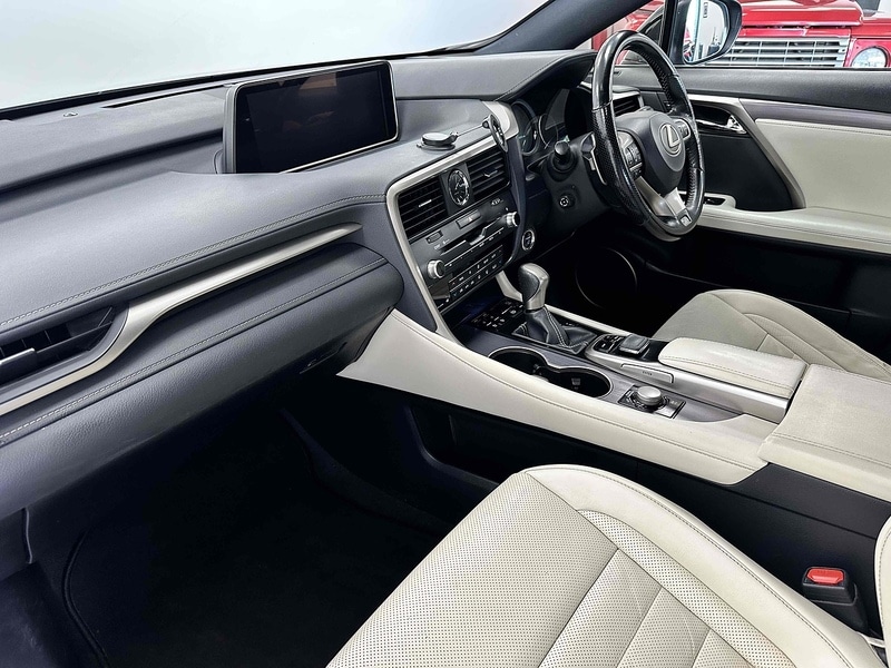 Used Lexus RX 2018 for sale - 76643071: Photo 13