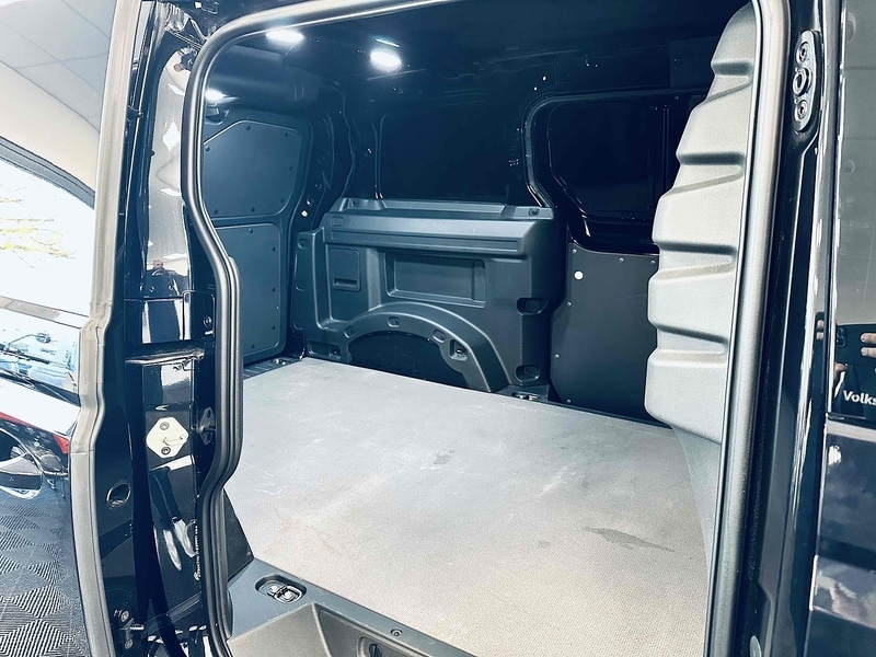 Used Volkswagen ID. Buzz Cargo 2023 for sale - 76288004: Photo 18