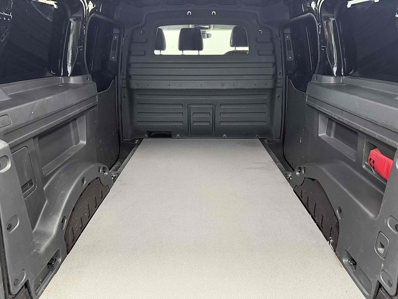 Used Volkswagen ID. Buzz Cargo 2023 for sale - 77452596: Photo 17