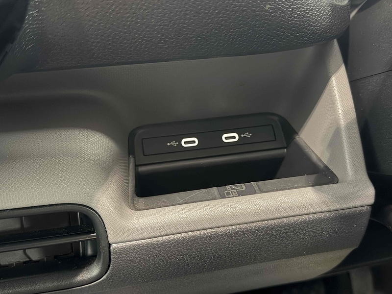 Used Volkswagen ID. Buzz Cargo 2023 for sale - 77452596: Photo 32