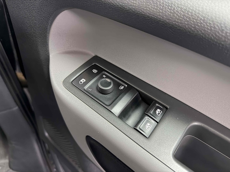 Used Volkswagen ID. Buzz Cargo 2023 for sale - 77452596: Photo 38