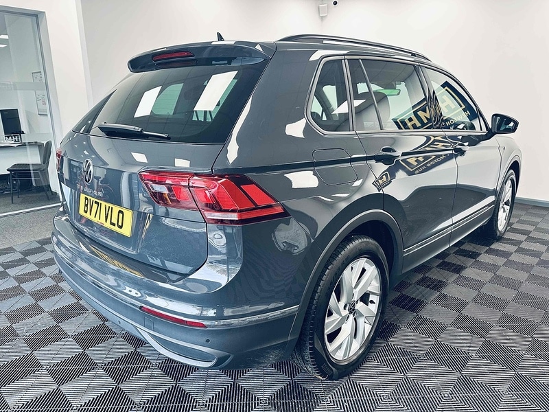 Used Volkswagen Tiguan 2021 for sale - 76236251: Photo 8
