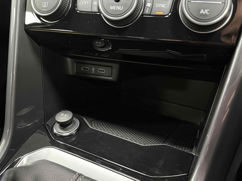 Used Volkswagen T-Roc 2021 for sale - 77409176: Photo 33