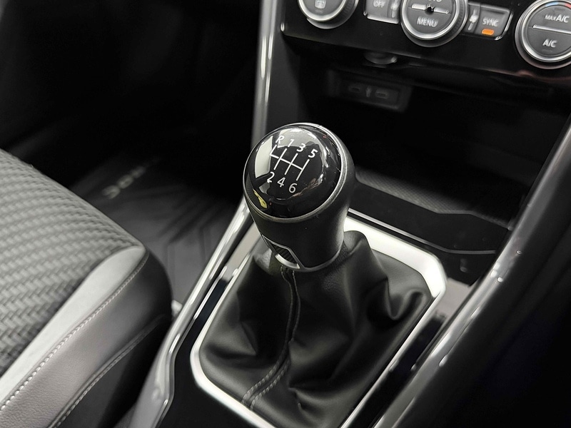 Used Volkswagen T-Roc 2021 for sale - 77409176: Photo 35