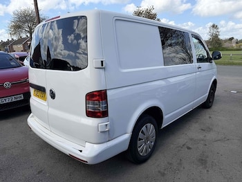 Used Volkswagen Transporter 2014 for sale - 78228228: Photo