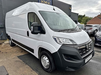 Vauxhall - Movano