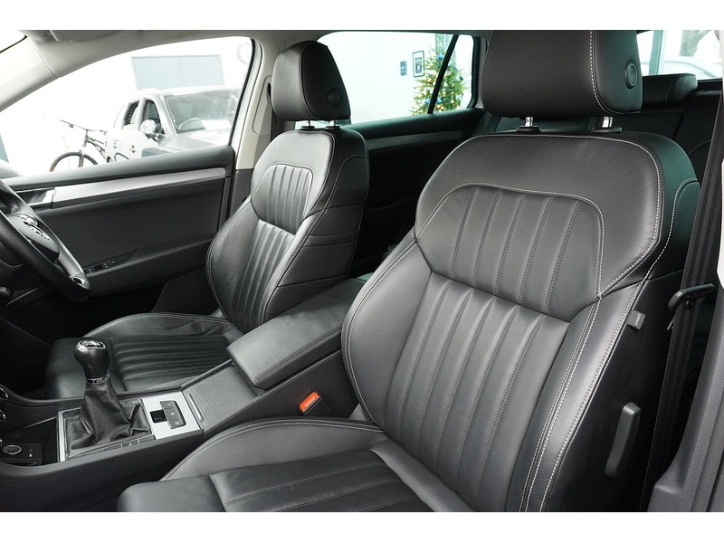 Used Skoda Superb 2022 for sale - 76919739: Photo 14