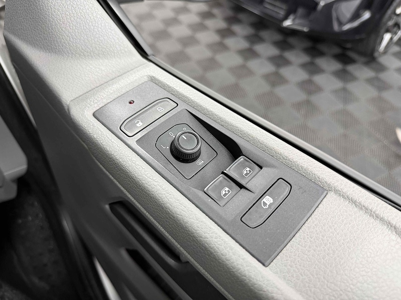 Used Volkswagen Transporter 2022 for sale - 77409165: Photo 35