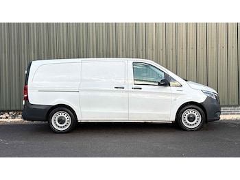 Used Mercedes-Benz Vito 2022 for sale - 77749271: Photo