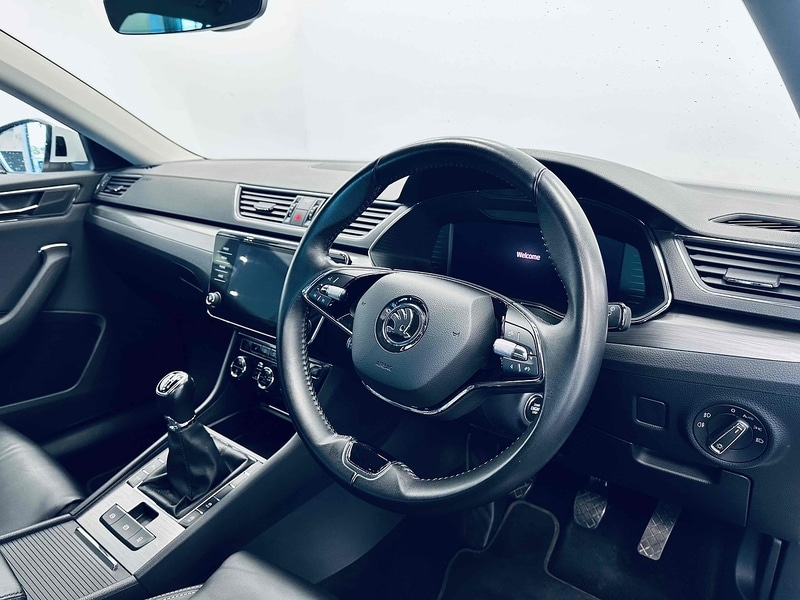 Used Skoda Superb 2022 for sale - 76618285: Photo 11