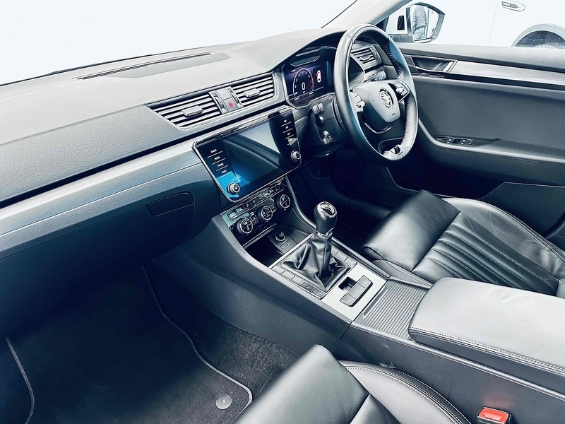 Used Skoda Superb 2022 for sale - 76618285: Photo 13