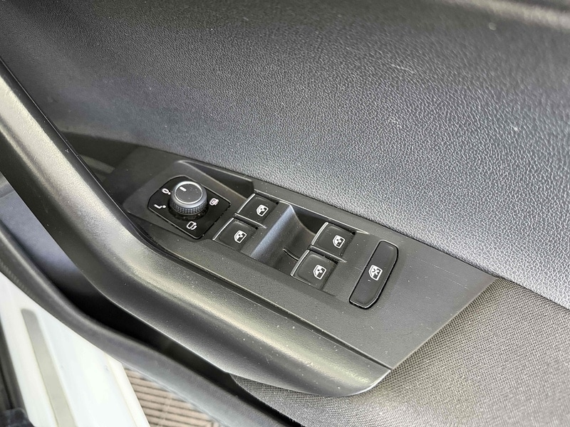 Used Volkswagen Taigo 2023 for sale - 77976799: Photo 41