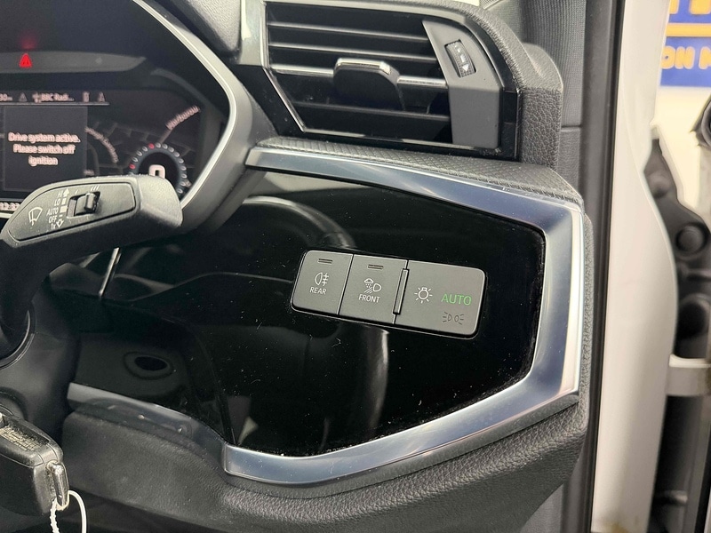 Used Audi Q3 for sale - 77260850: Photo 42