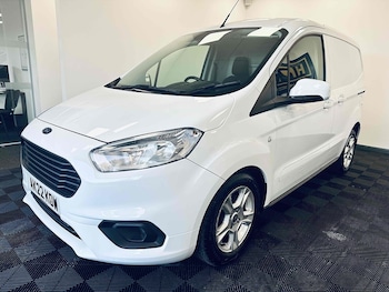 Used Ford Transit Courier 2022 for sale - 76110332: Photo