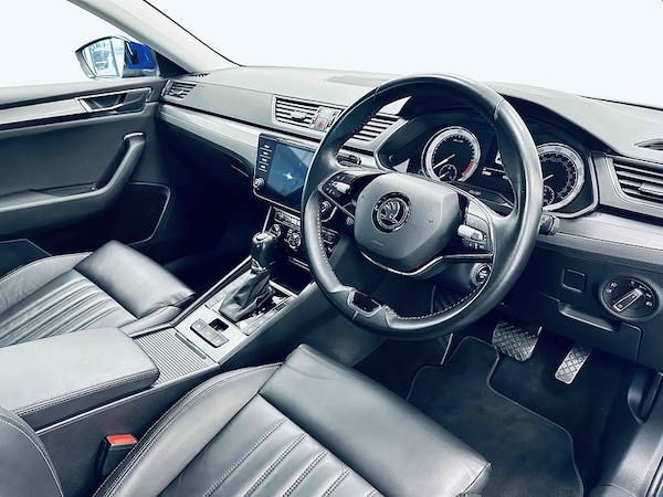 Used Skoda Superb 2021 for sale - 76232363: Photo 11