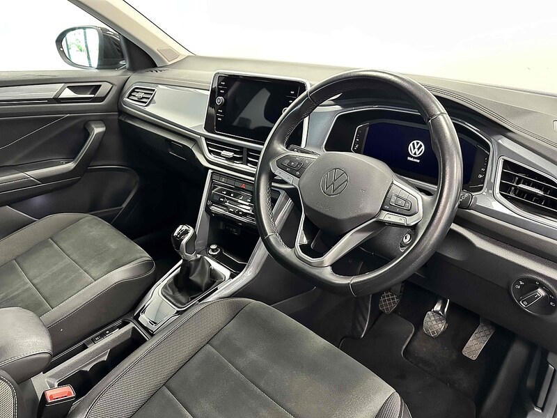 Used Volkswagen T-Roc 2022 for sale - 76110374: Photo 10