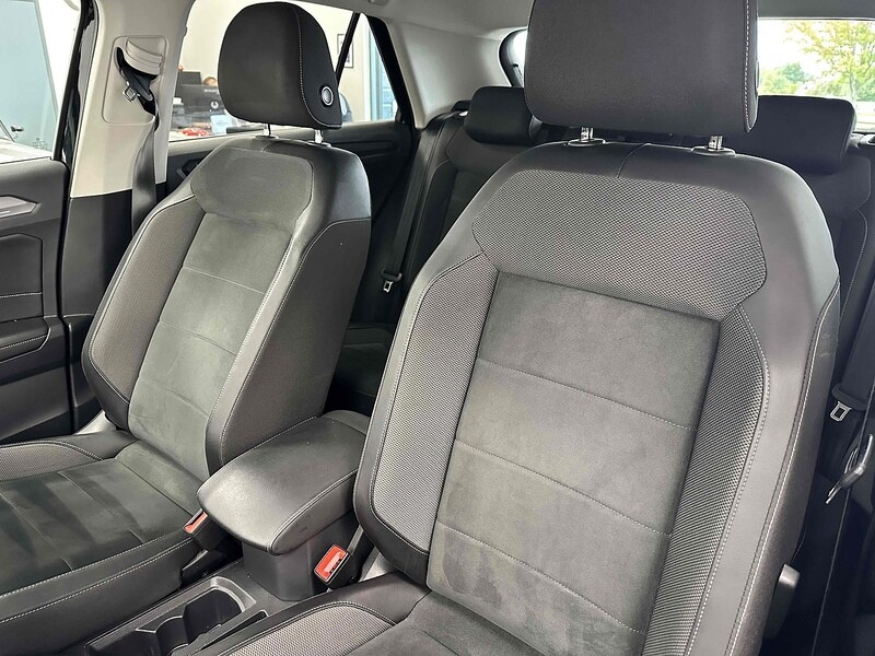 Used Volkswagen T-Roc 2022 for sale - 76110374: Photo 14