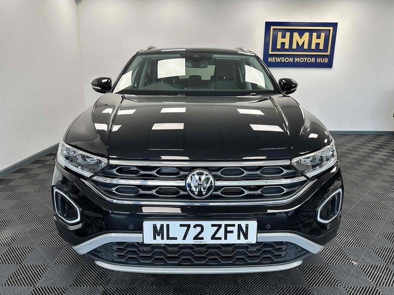 Used Volkswagen T-Roc 2022 for sale - 76110374: Photo 2