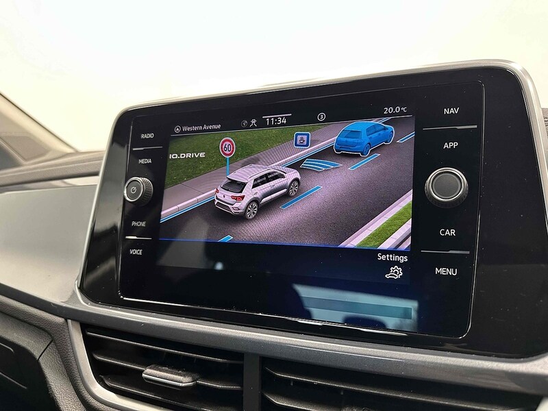 Used Volkswagen T-Roc 2022 for sale - 76110374: Photo 27