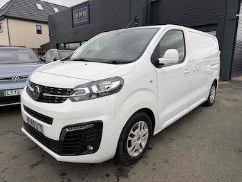 Vauxhall Vivaro feature image
