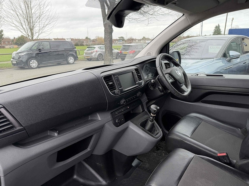 Used Vauxhall Vivaro 2019 for sale - 77643290: Photo 7